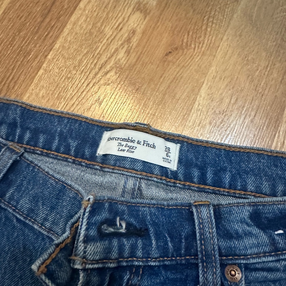 Abercrombie jeans